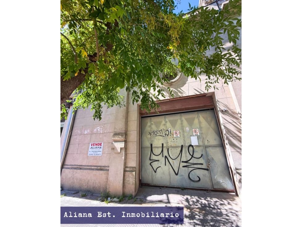 GALPÓN A PASOS DE AV. MORENO - 1