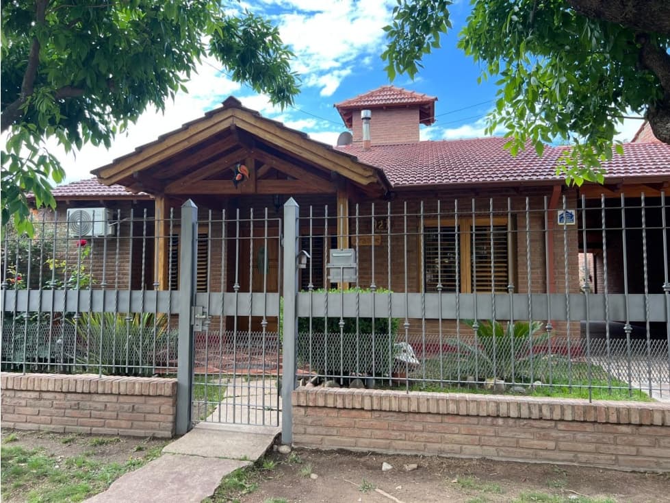 Casa Familiar en "Solares de Villanueva" Mina Clavero-Traslasierra-Cba - 1