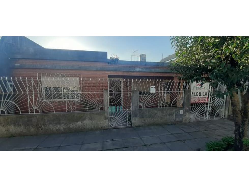 CASA EN VENTA BARRIO LA SIRENA - 1