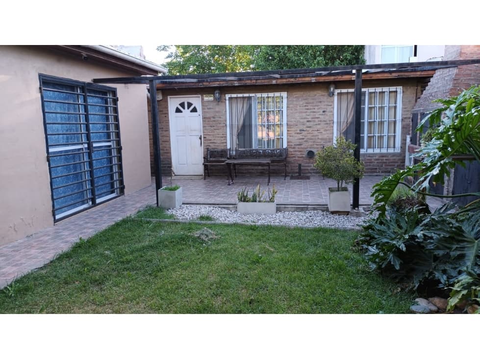 CASA Y DEPARTAMENTO EN VENTA - 1