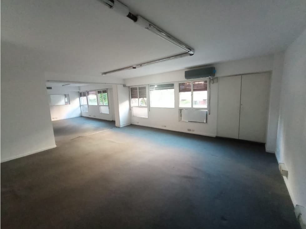 OFICINA 140 M² - PLANTA LIBRE - 2 PRIVADOS - SALA DE REUNIONES - 1