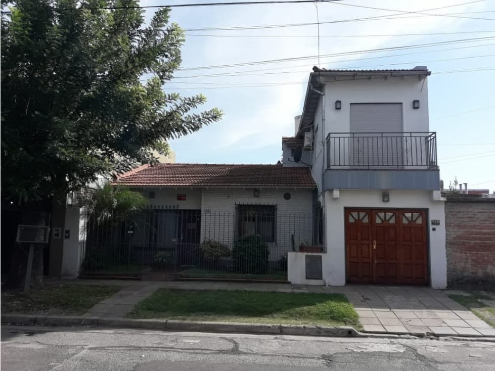 IMPECABLE CHALET EN VENTA CASTELAR SUR - 1
