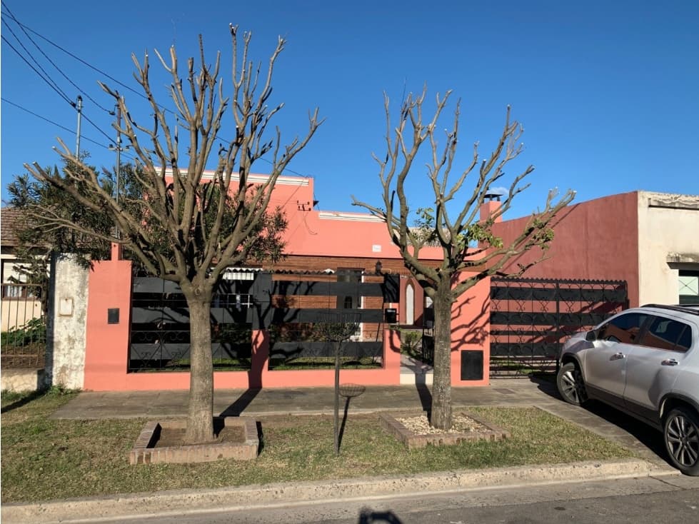 Regia casa con amplio parque.... - 1