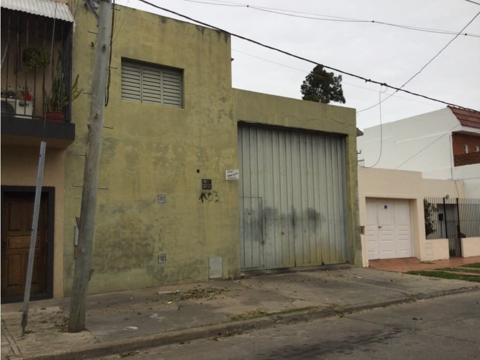 GALPON BARRIO LA FLORIDA/C/ CAMARA FRIGORIFICA /VALLE HERMOSO 1023 - 1