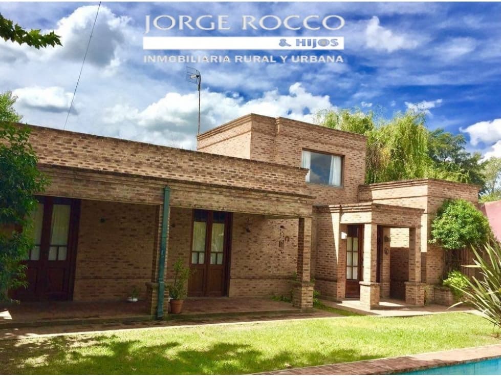 Excelente casa en venta en Barrio La Dolly - Brandsen - - 1