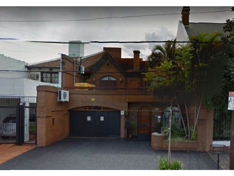 VENDO IMPONENTE CASA CÉNTRICA, POSADAS. - 1