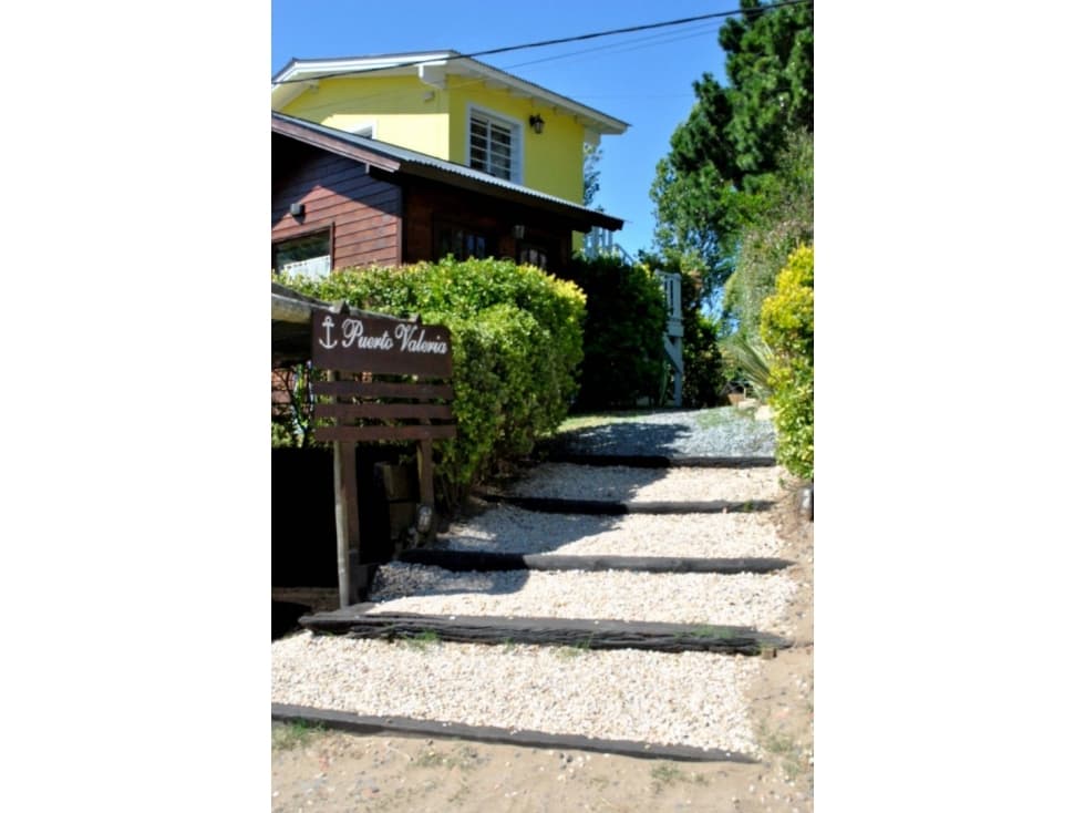 HERMOSO COMPLEJO DE CABAÑAS - 1