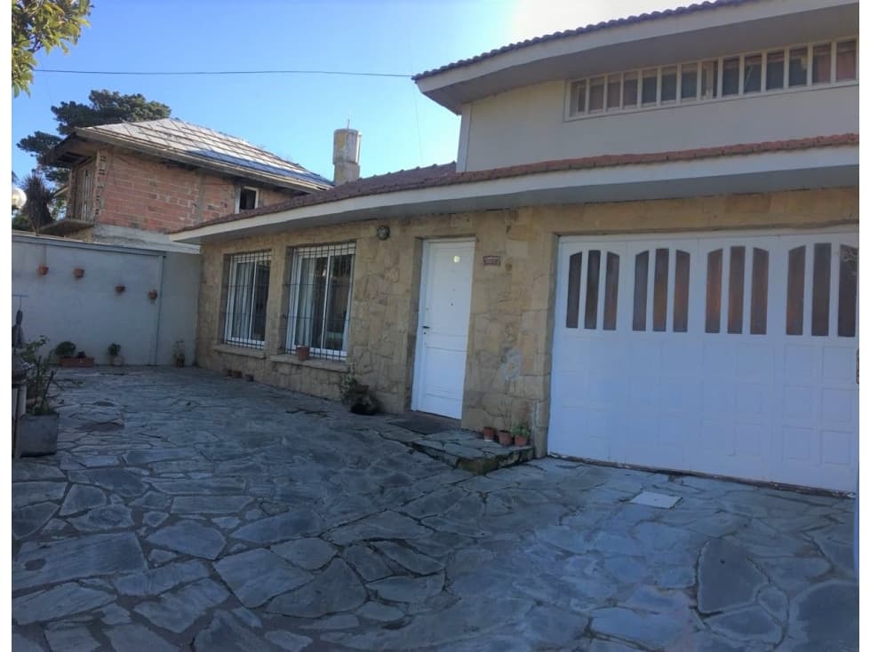 Chalet 3 amb. - Einstein y García Lorca - 1