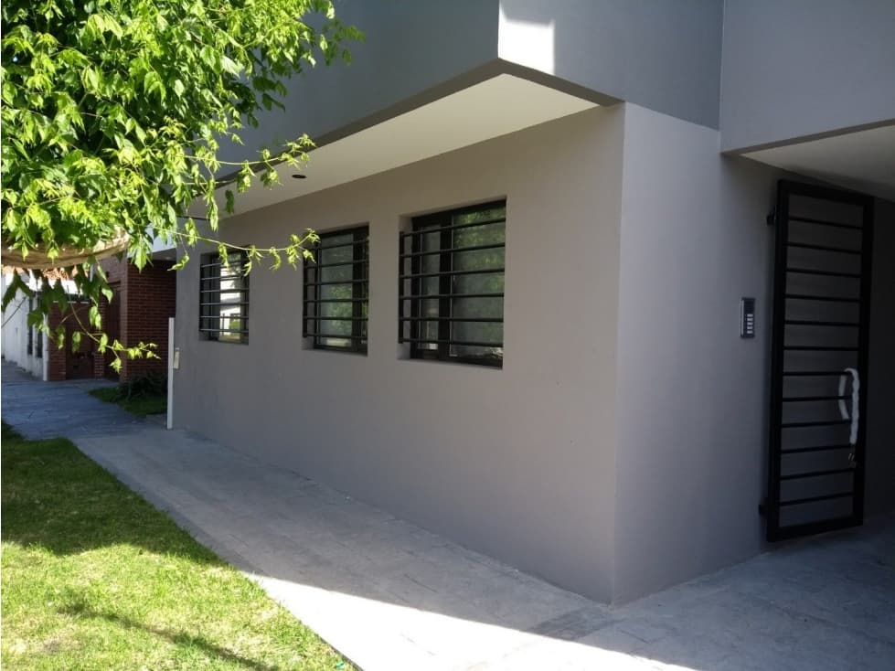 ** PH 2 ambientes a estrenar. P. baja. a la calle. Matheu y Neuquén - 1