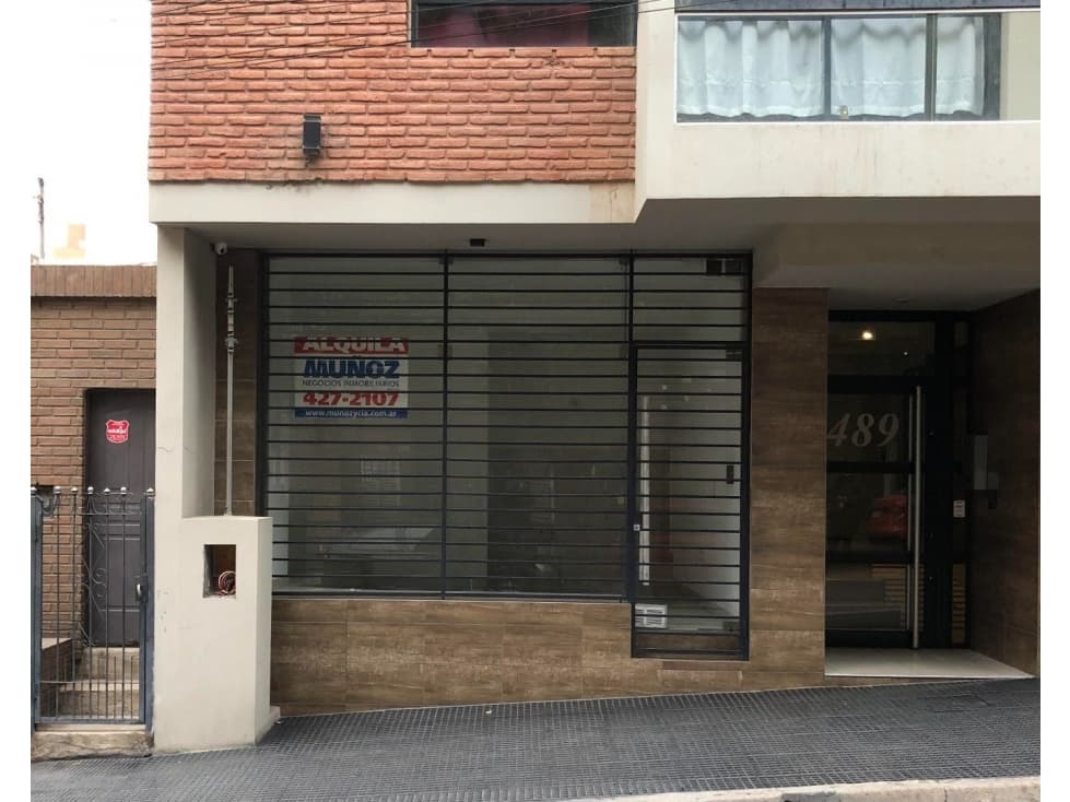 Local comercial en VENTA sobre CALASANZ AL 400 cel 351 5300683 - 1