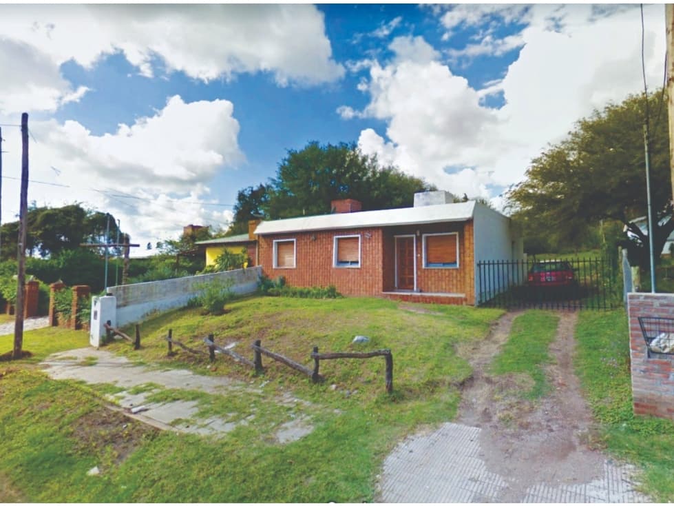 VENTA DE CASA EN BARRIO SAN MARTIN EN CAPILLA DEL MONTE - 1