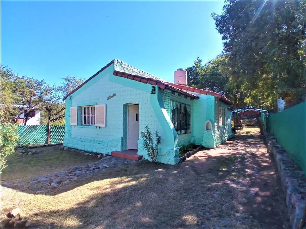 CASA EN BARRIO EL FALDEO CAPILLA DEL MONTE - 1