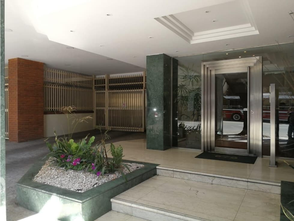 P.Goyena semipiso ALTO 4 amb c/dep y 2 coch amenities. - 1