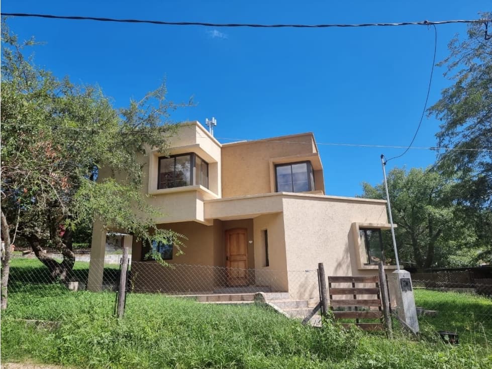 IMPERDIBLE, HERMOSA CASA A ESTRENAR EN TANTI A LA VENTA - 1