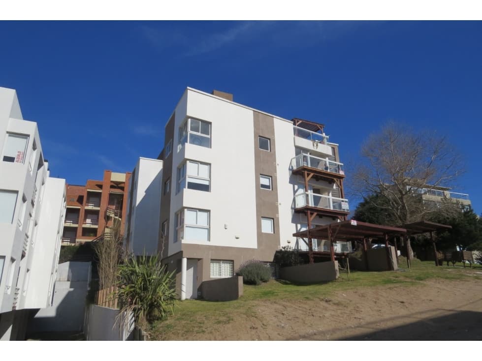 Departamento en Venta - Zona Playa Sur - Moderno - Metros del Mar - 1