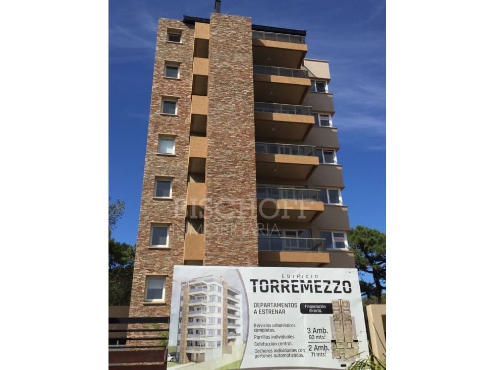 EXCELENTES DEPARTAMENTOS, DE 3 AMB. AMPLIO BALCON CON PARRILLA - 1