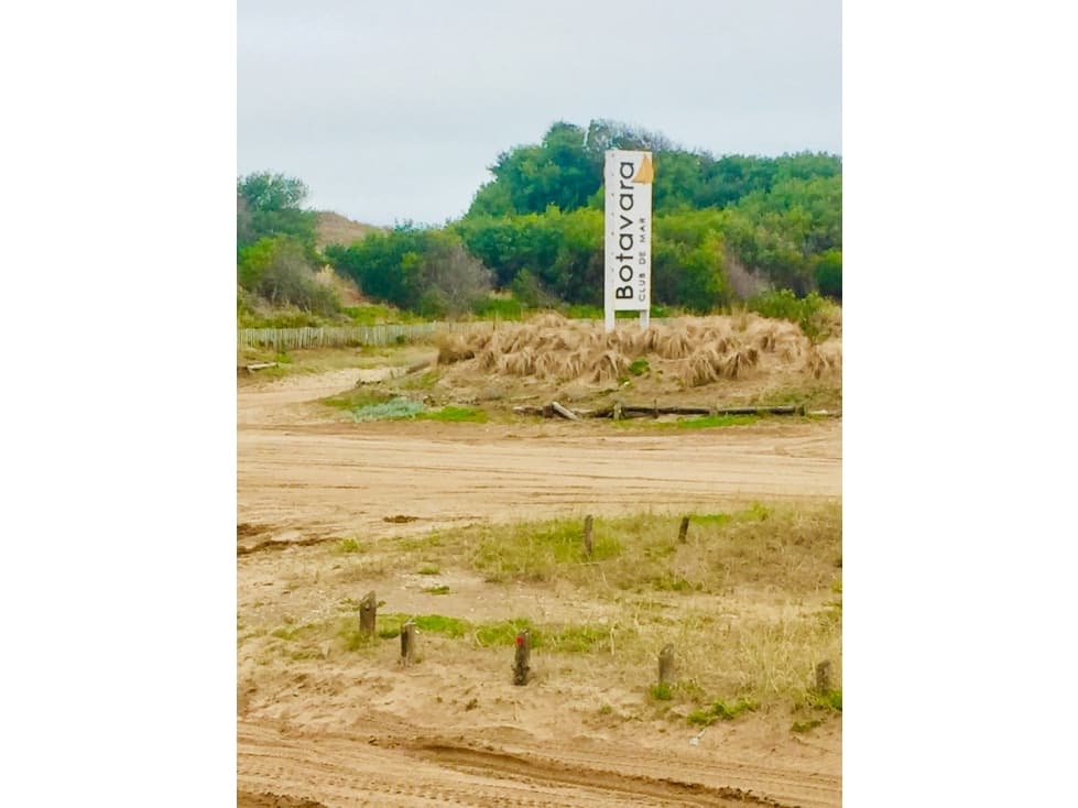 Lote en venta frente al mar. Pinamar Norte - 1