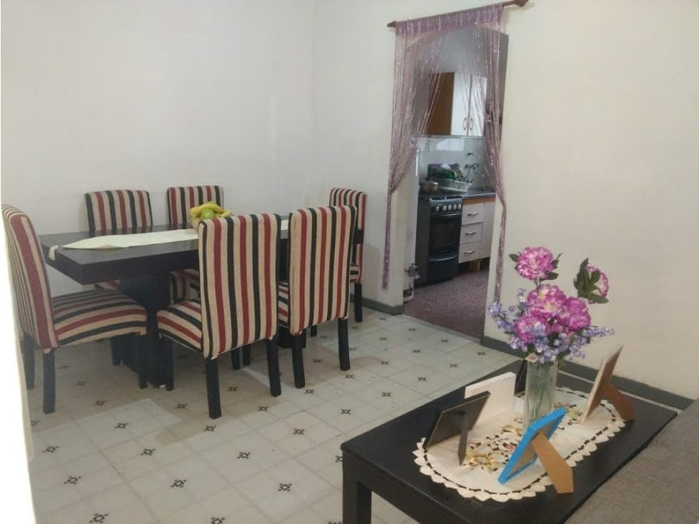 PH en primer piso de tres ambientes - 1