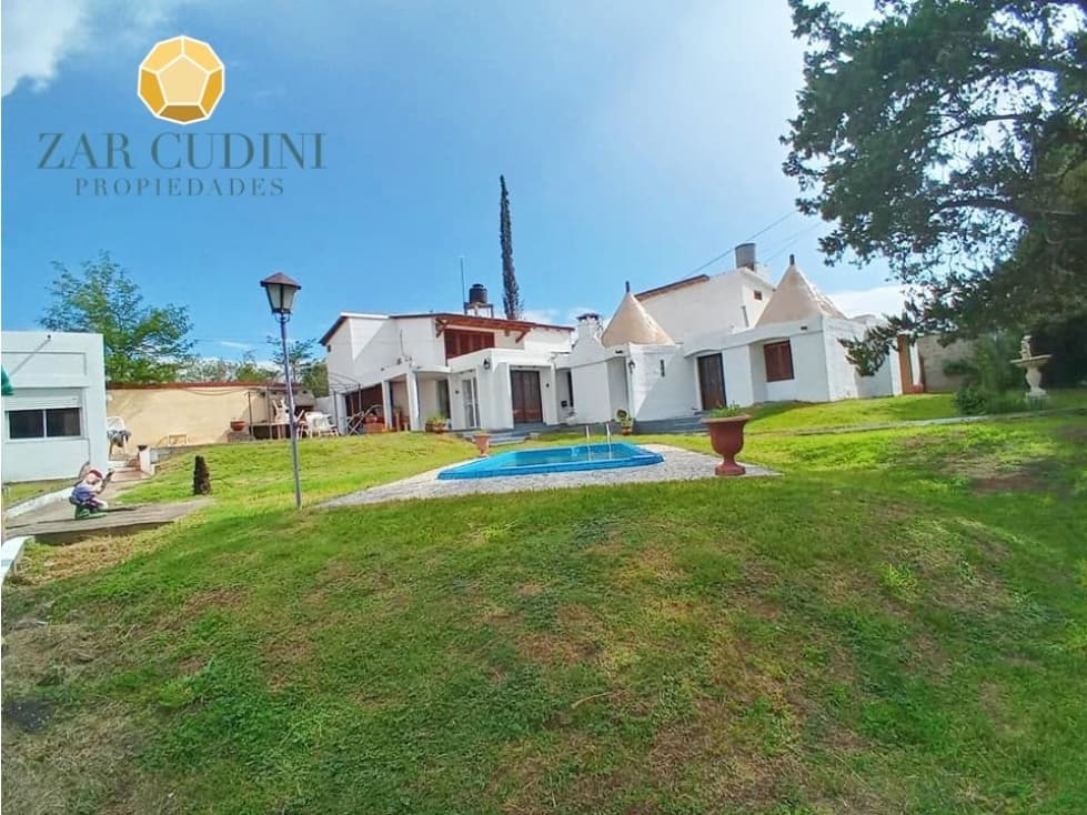 VENTA CORDOBA SAN ANTONIO CASA 5 AMBIENTES CON PISCINA - 1