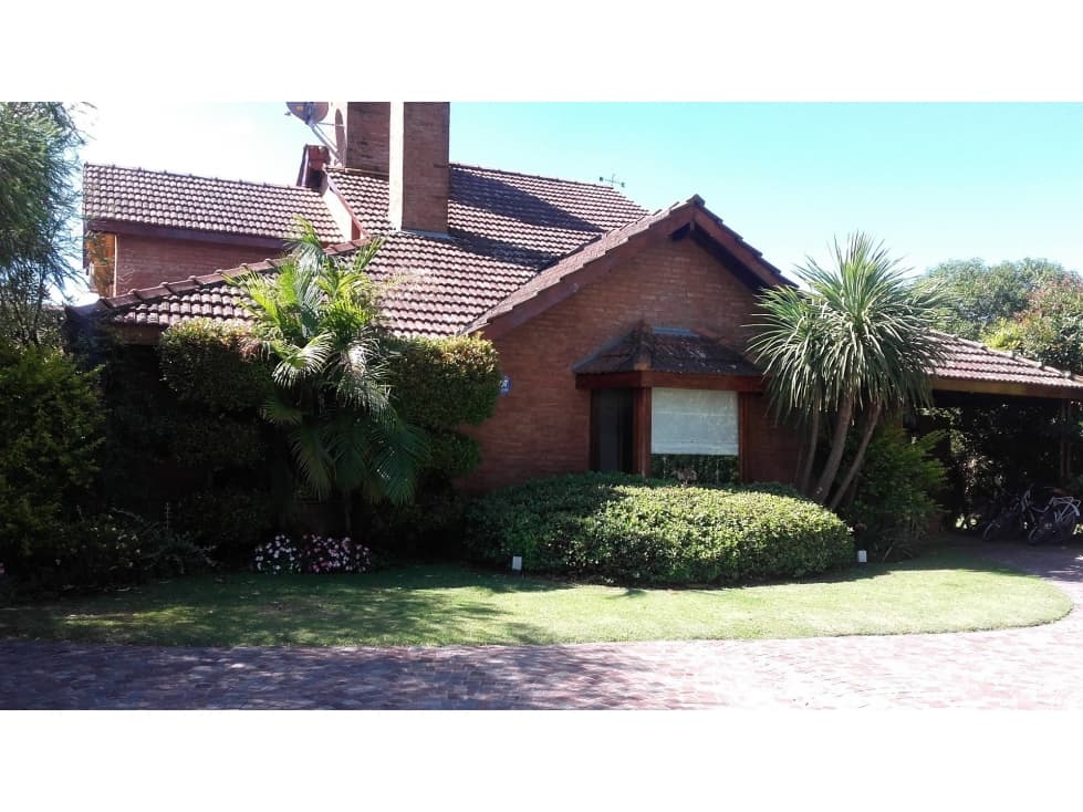 Chalet Country El Bosque - 1