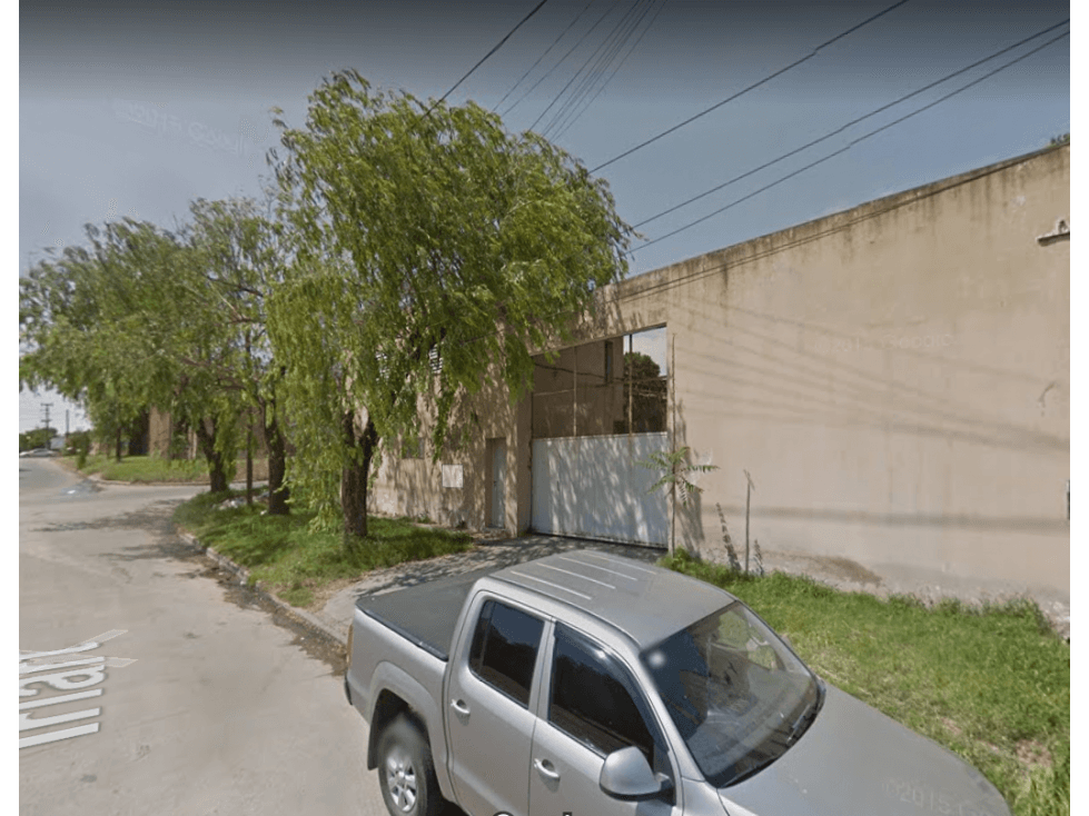 Galpon antiguo para reparar - 1