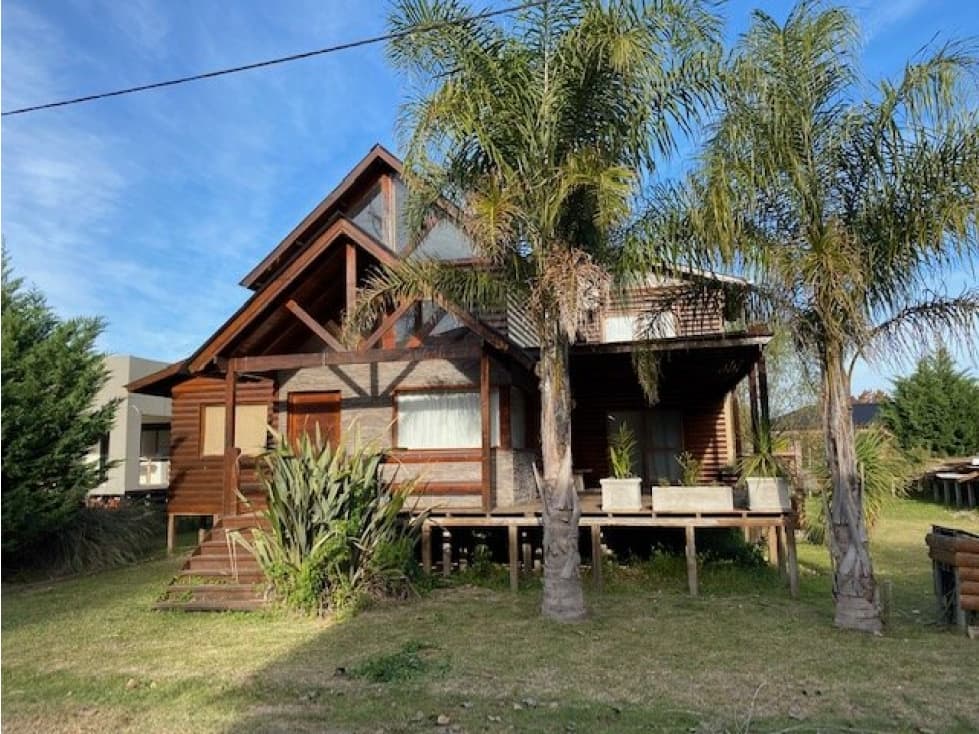 Cabaña en venta en Barrio Yacht Club Guazu - 1