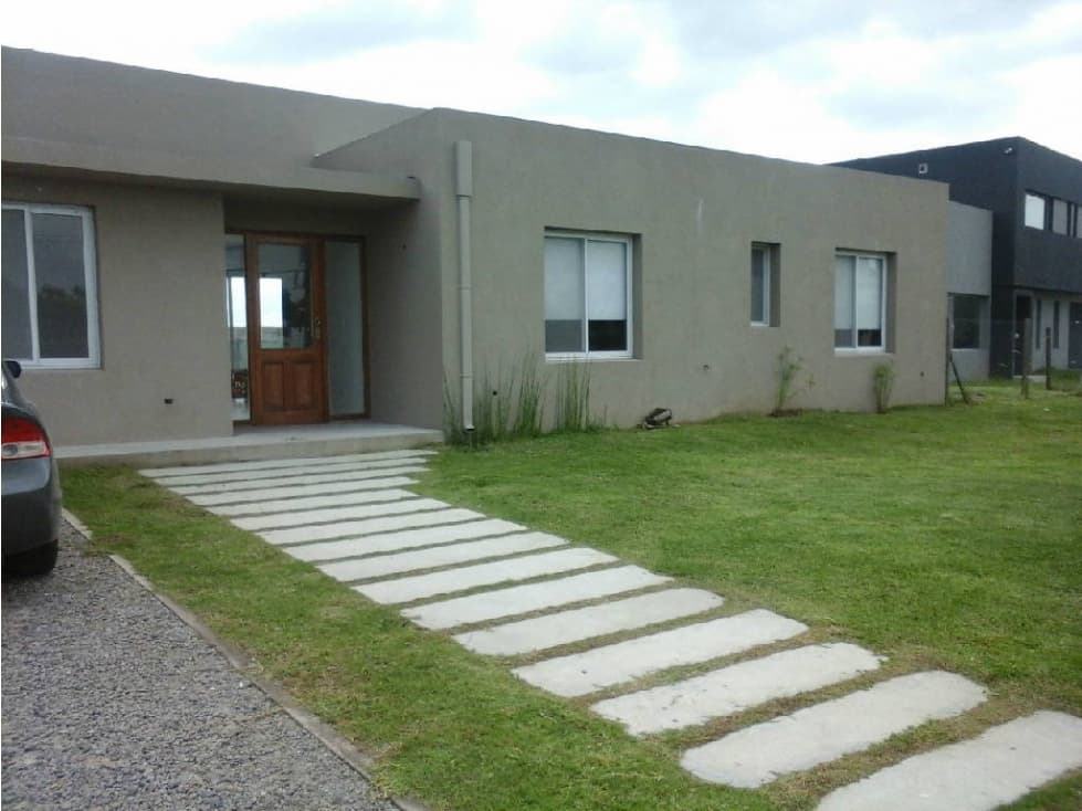 CASA COMPLEJO VILLANUEVA - BARRIO CERRADO SAN FRANCISCO - 1