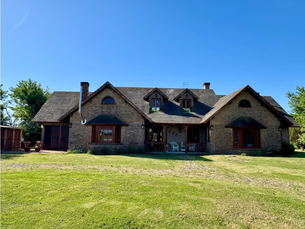 Casa chalet en venta, Match Point, Lujan - 1