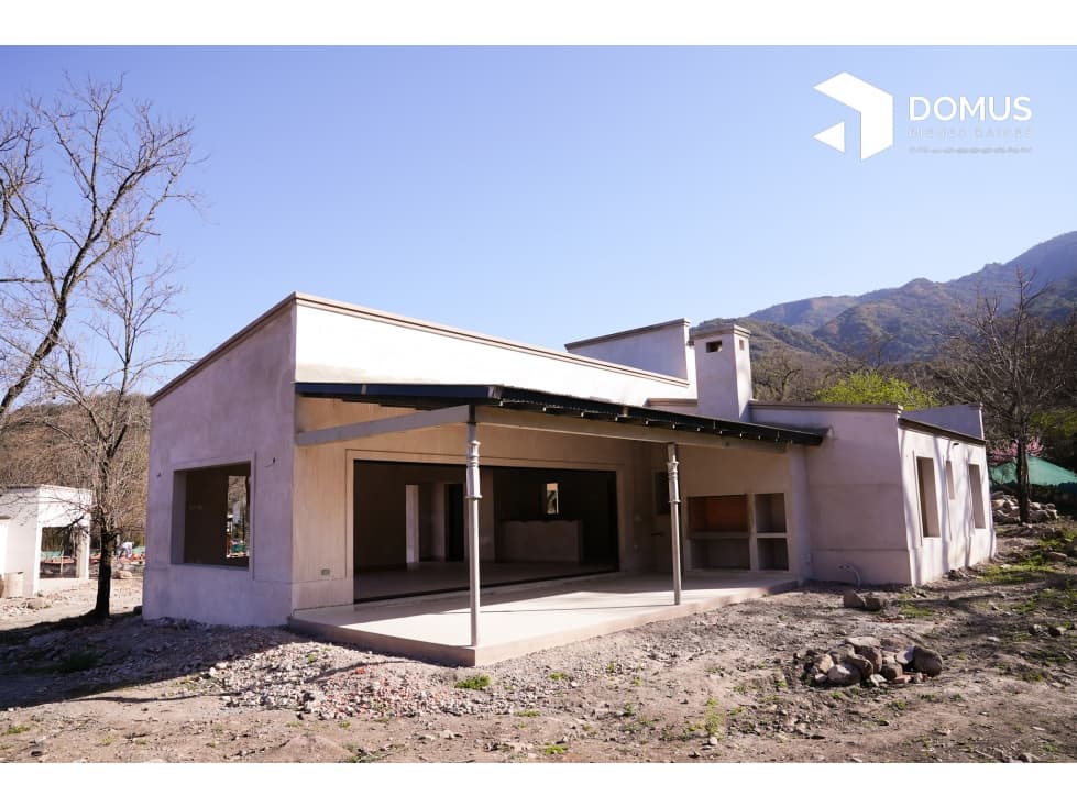 VENTA CASA EN CASTELLANOS - 1