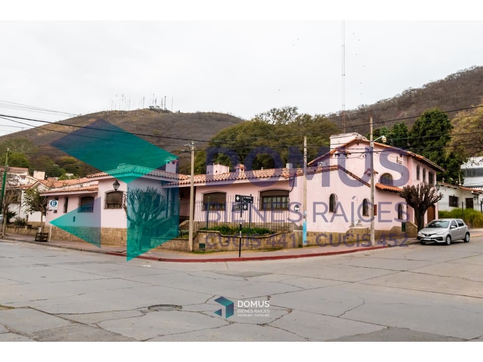 VENTA CASA EN MONUMENTO A GUEMES - 1