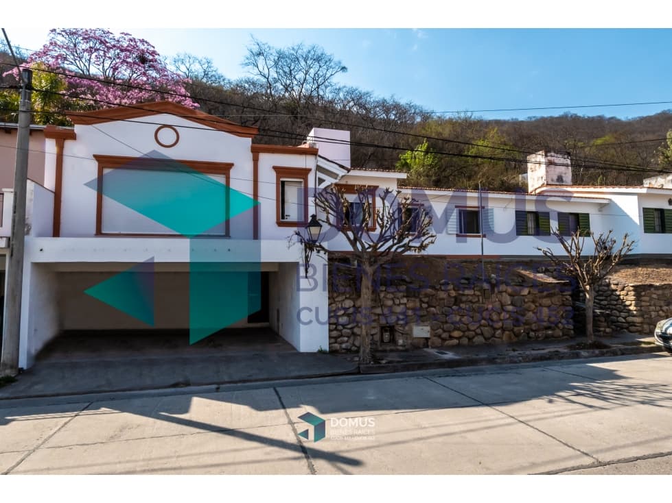 VENTA CASA EN TRES CERRITOS B°INGENIEROS - 1