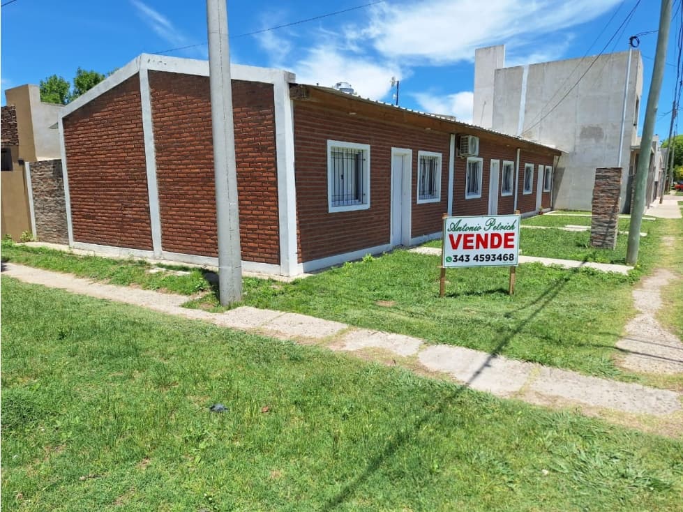 Se venden Departamentos en María Grande calle 24 de febrero - 1