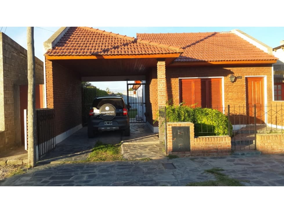Venta | Casa | 2 dorm | Yrigoyen y Junin - 1