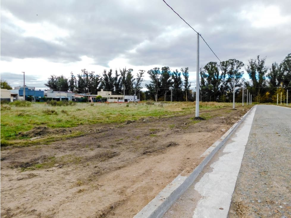 Lotes de 325 m2. en Venta. Zona Barrio Graduados. Tandil - 1