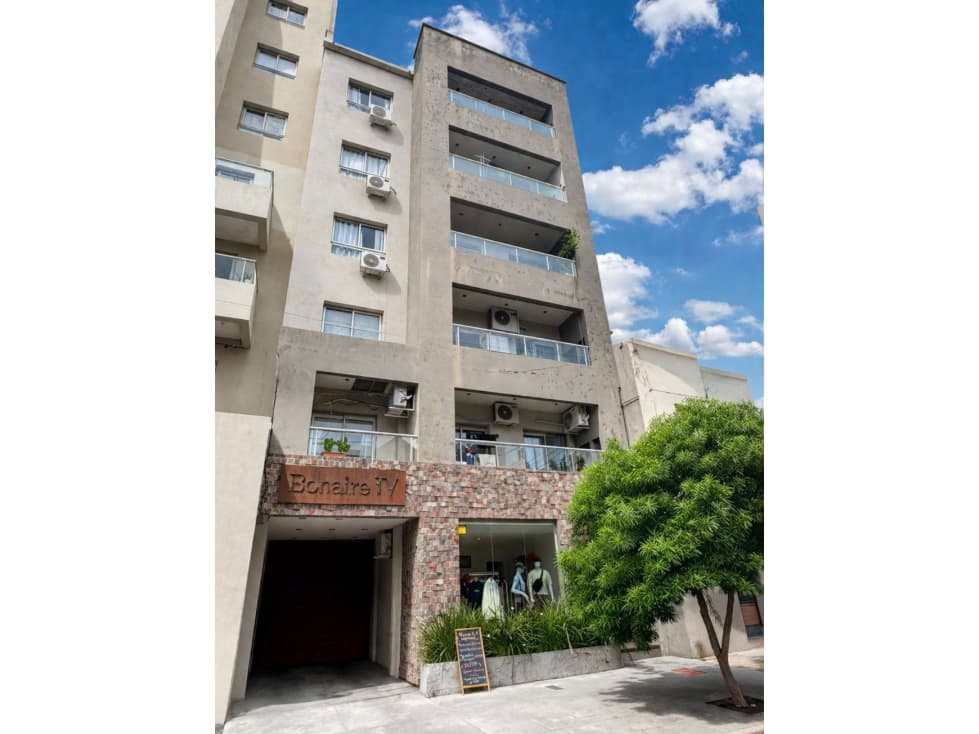 Alquilo Dept. 3 Dormitorios con cochera - 1