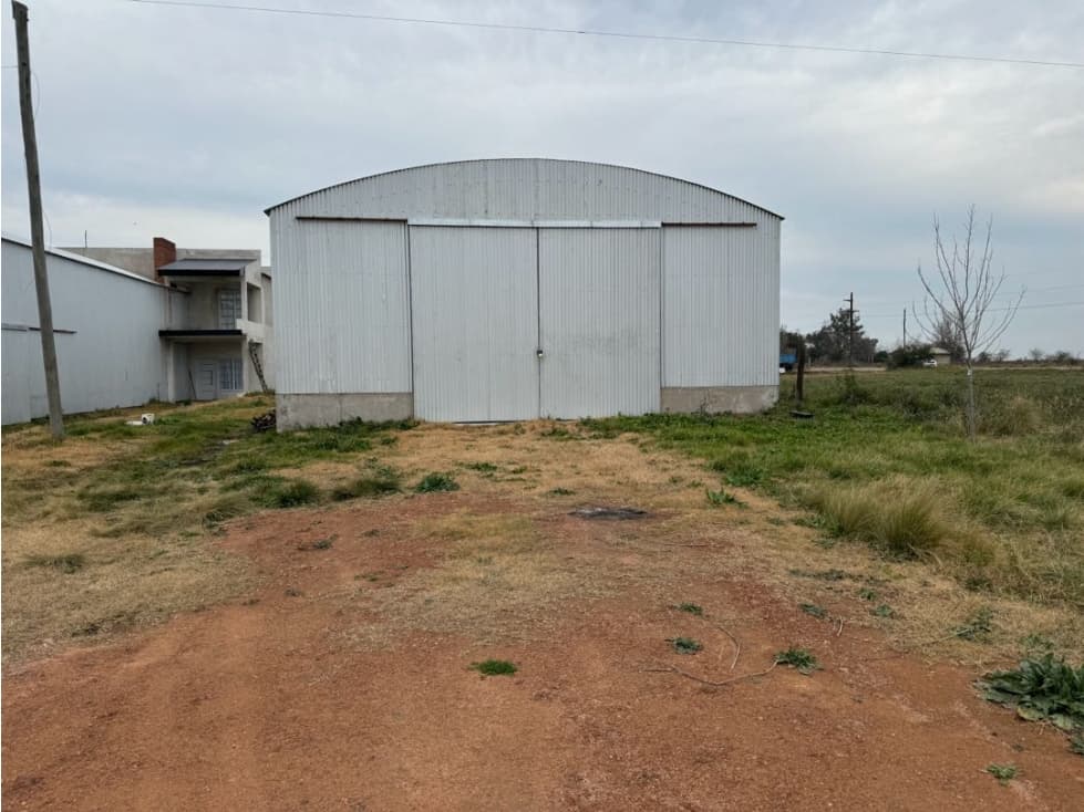 Alquilo Galpón de 140 m2 en Caseros, Entre Ríos - 1