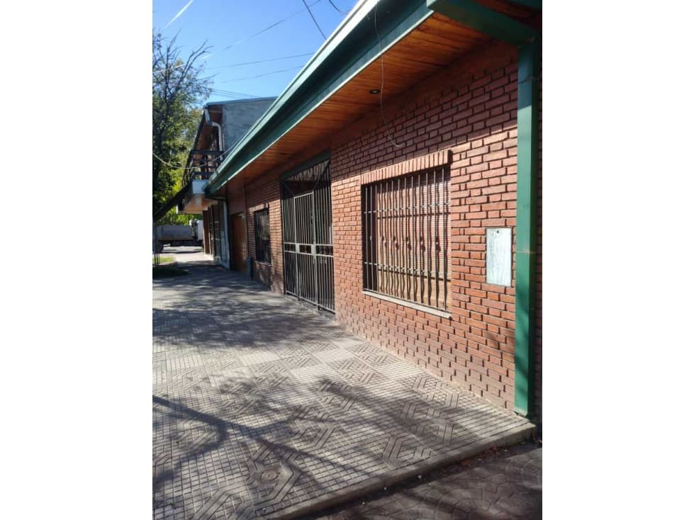 CASA CENTRICA EN VENTA SAN RAFAEL MENDOZA - 1