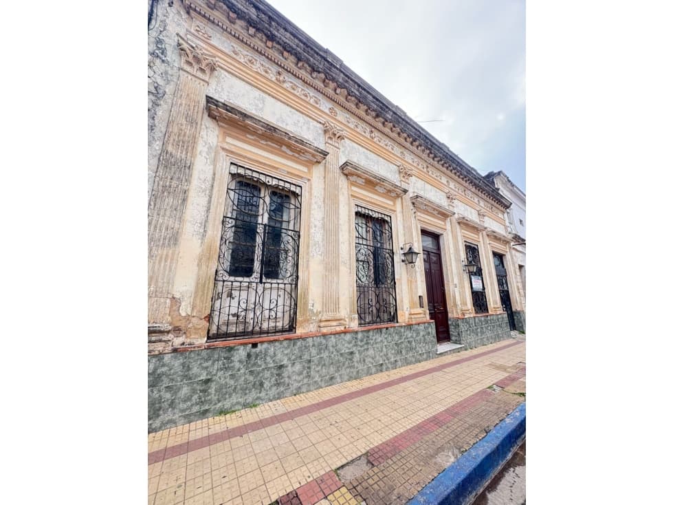 Casa Colonial Unica en Pleno Centro de Corrientes - 1