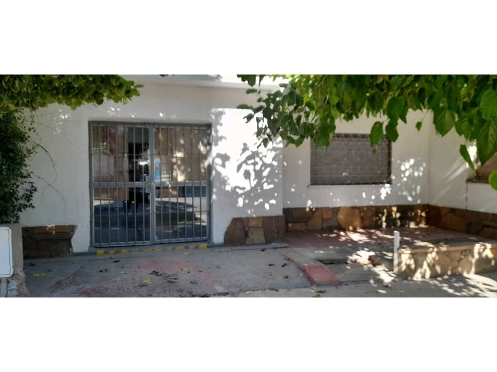 Casa en venta con muy buena ubicación Calle Alem 1455 Tunuyán - 1