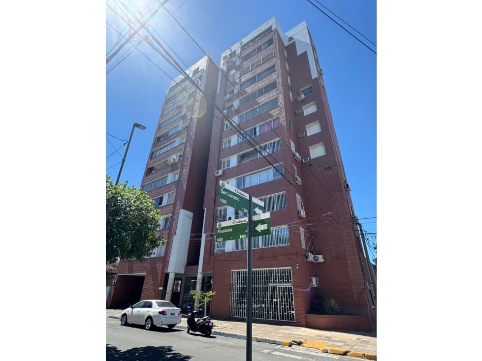 Departamento 4 dormitorios Ed.Centauro 7 Rivadavia 1483 - 1