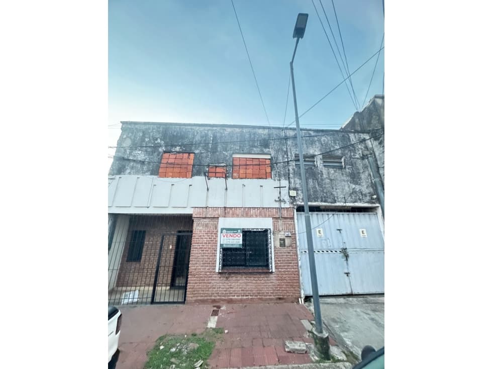 Depósito a reciclar con alto potencial comercial y de vivienda - 1