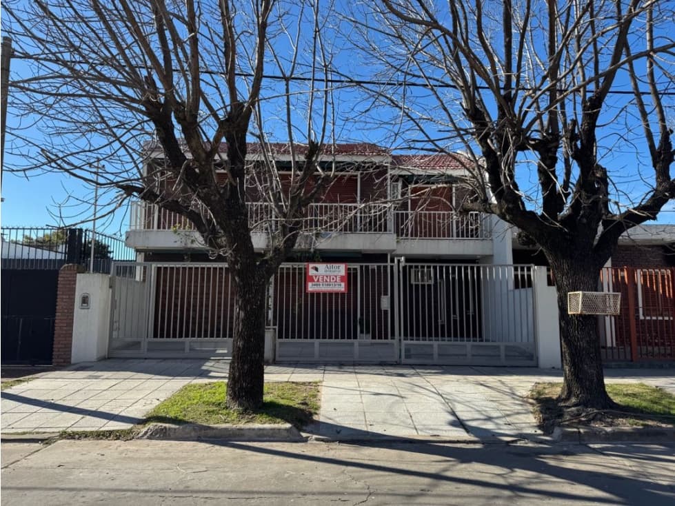 Excelente casa en venta - 1