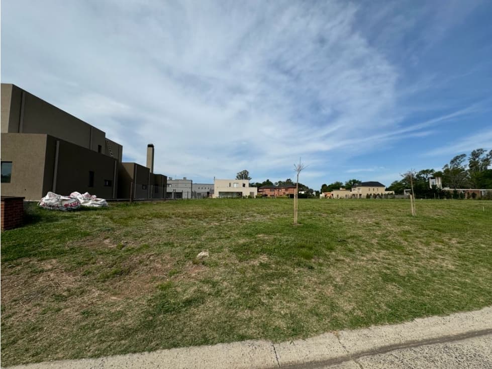 Excelente Lote en barrio privado Monet, Los Cardales - 1