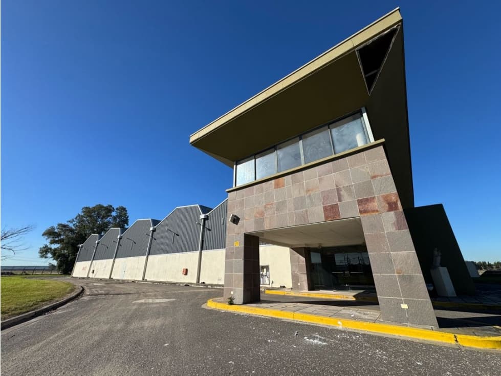 Nave industrial en venta parque industrial campana - 1