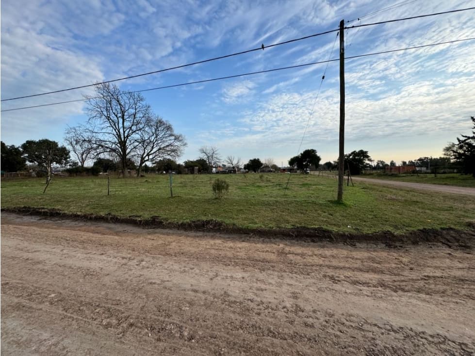 Vendo Terreno de 2.000 m2 en Villa Mantero, Entre Ríos. - 1