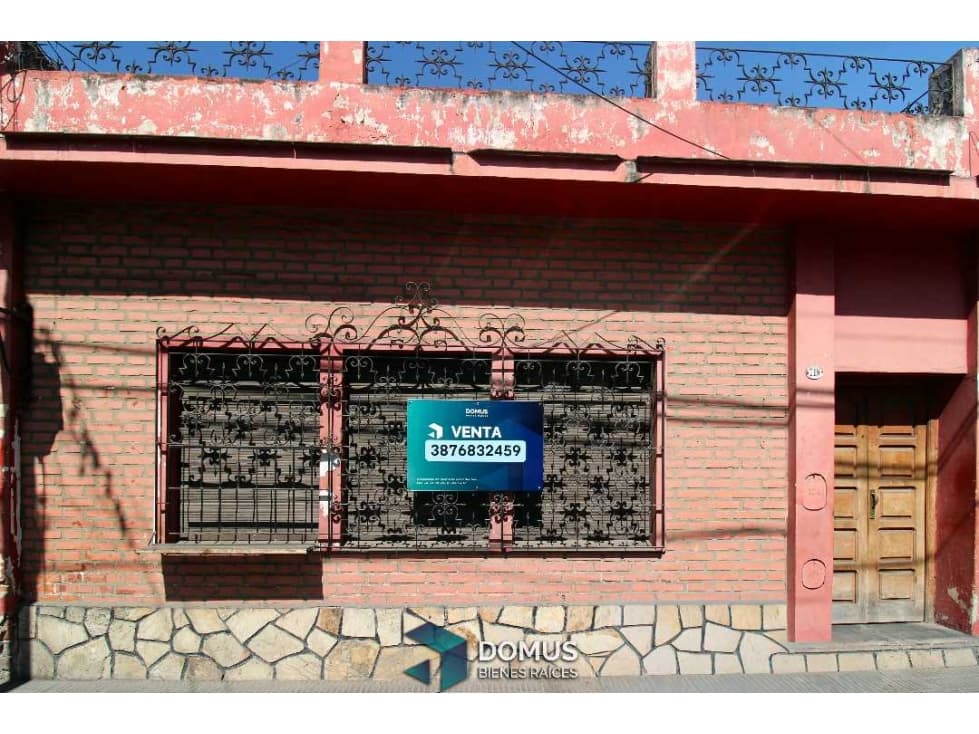 VENTA CASA A RECICLAR ZONA CENTRO - 1