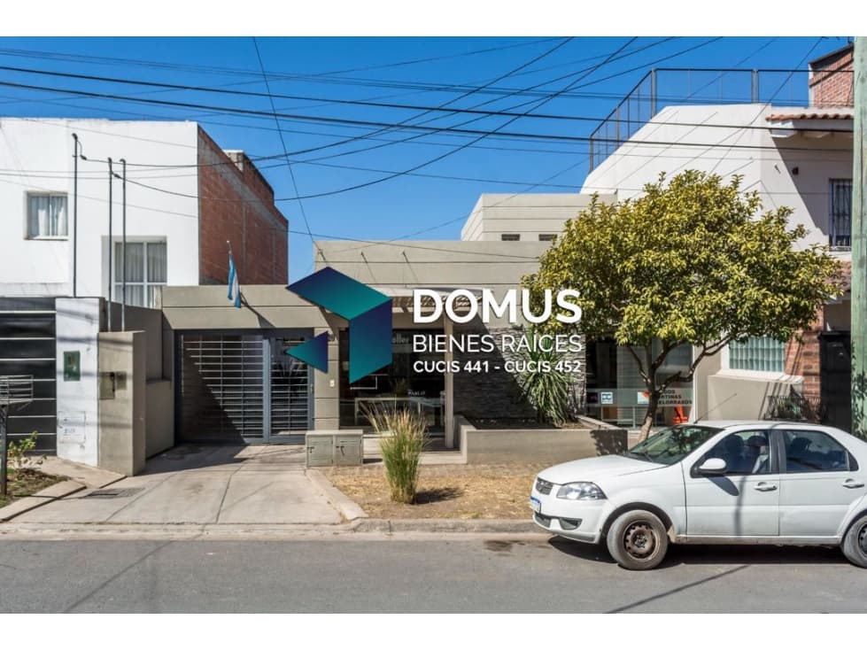 VENTA CASA CON LOCAL COMERCIAL ALTO LA LOMA - 1