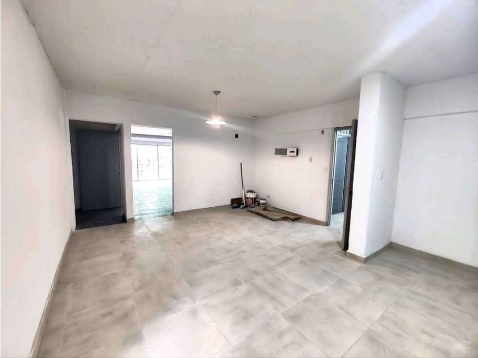VENTA DE AMPLIO Y HERMOSO DPTO EN CALLE COLÓN- CIUDAD DE MENDOZA - 1