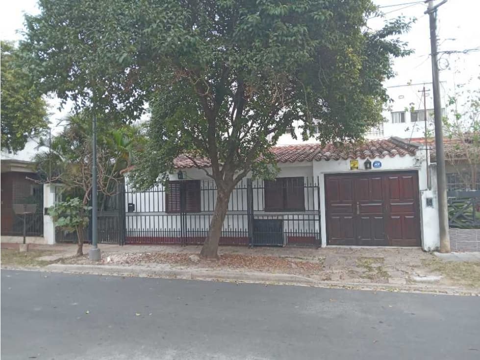 Venta de casa calle pje. Irupe - 1