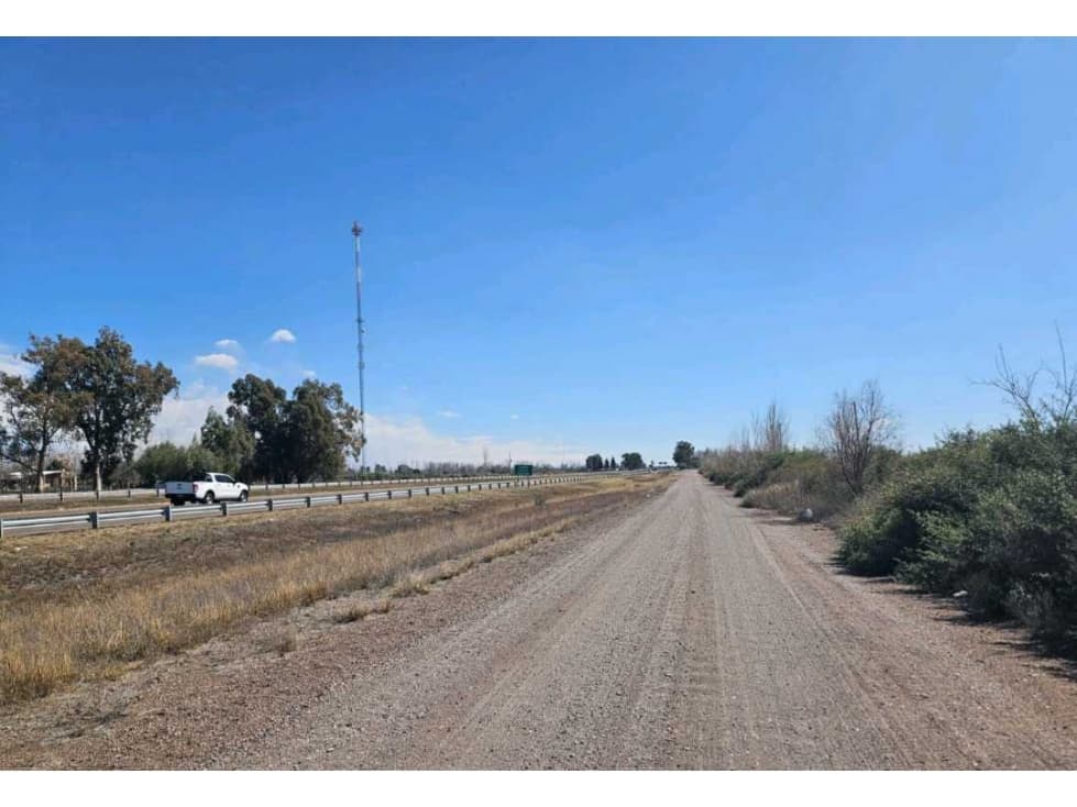 VENTA DE FINCA DE 13 HAS SOBRE RUTA 7, EN LA DORMIDA, SANTA ROSA-MZA. - 1